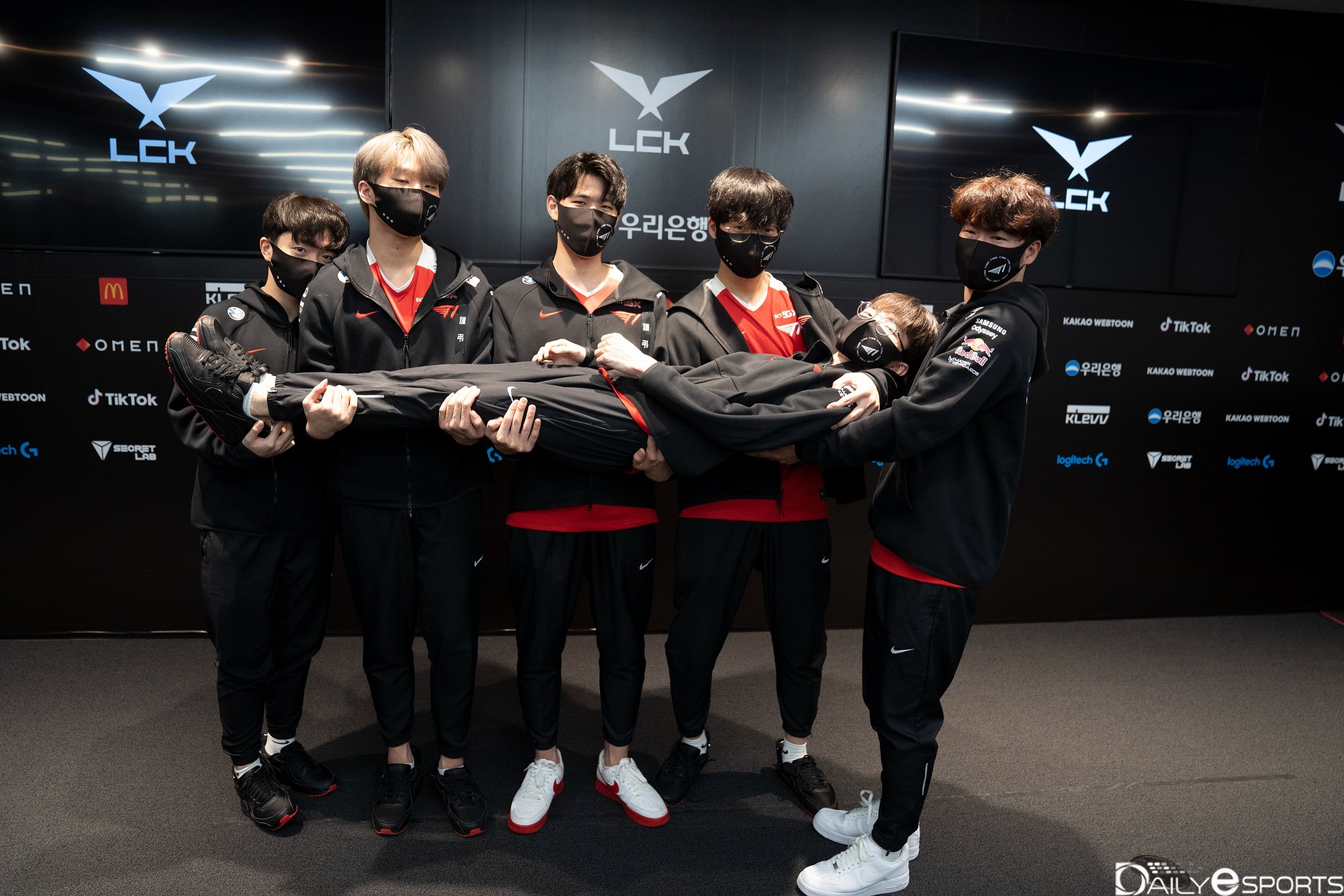 Lck T1 Avanza A La Final Y Asegura Su Ticket A Worlds Prensa Esports Lck T1 Avanza A La Final Y Asegura Su Ticket A Worlds Prensa Esports